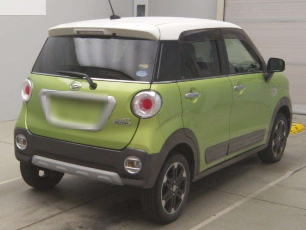 DAIHATSU CAST