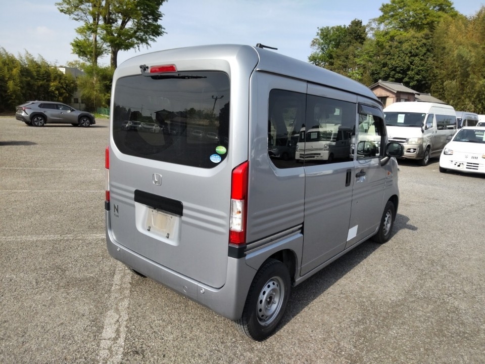 HONDA N-VAN