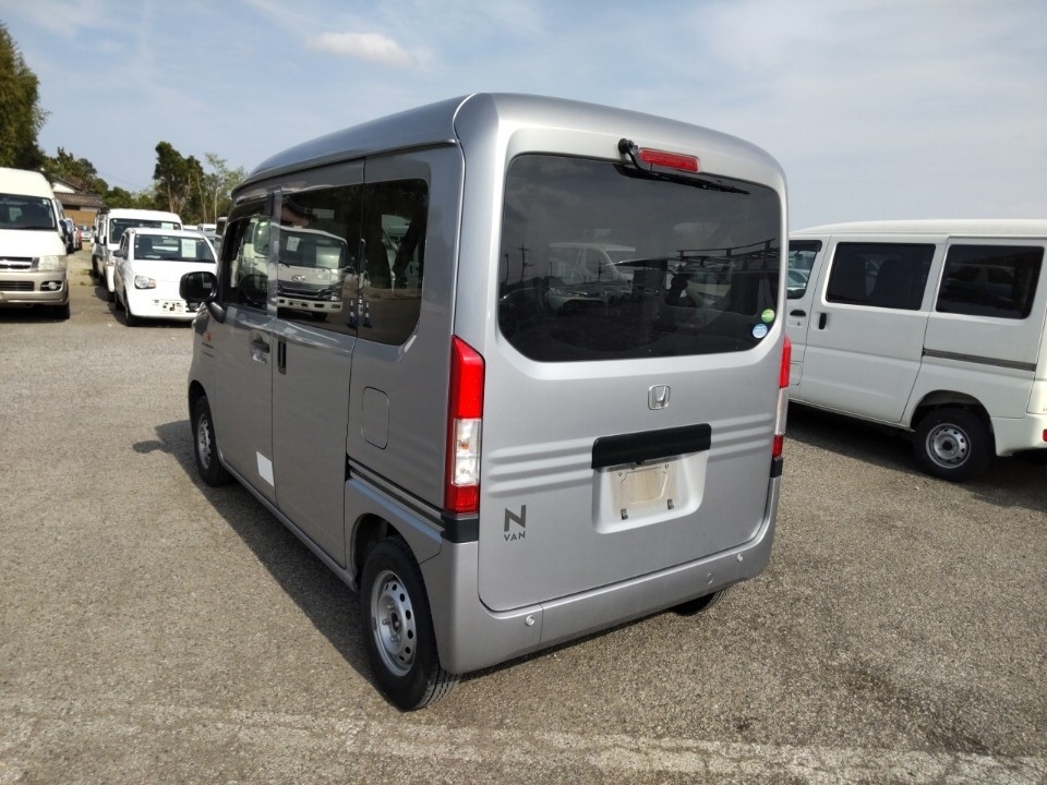 HONDA N-VAN