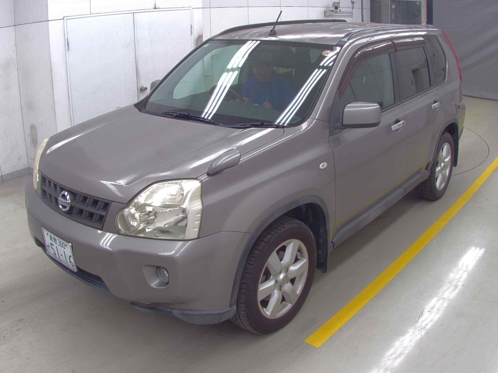 NISSAN X-TRAIL