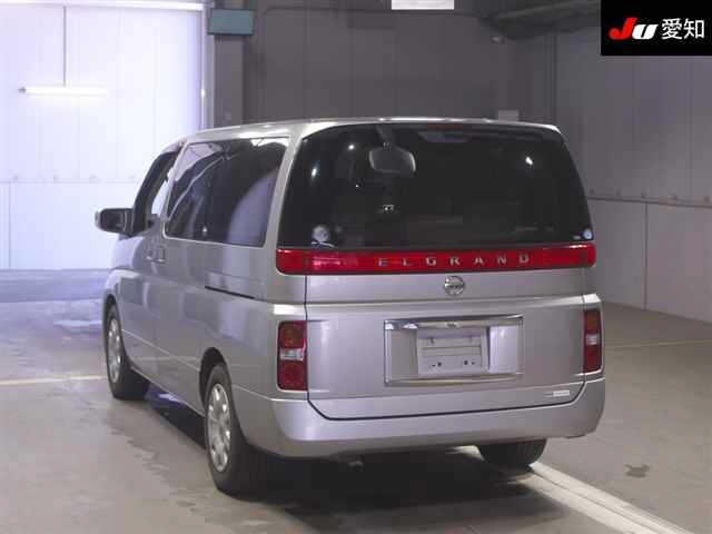 NISSAN ELGRAND
