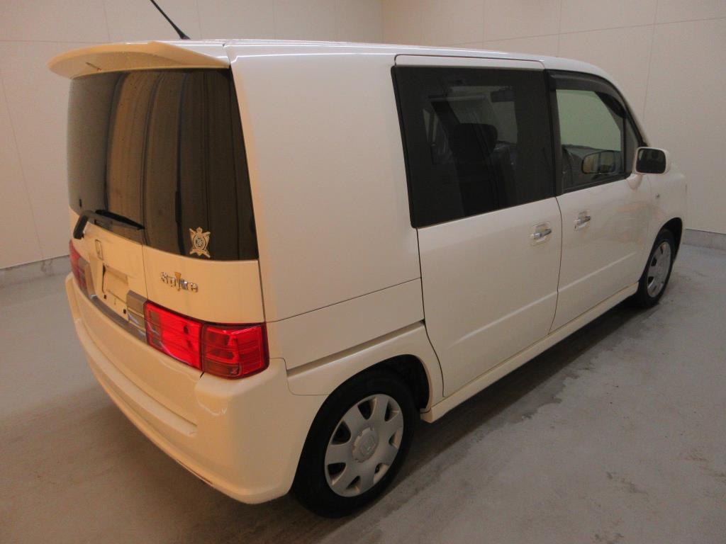 HONDA MOBILIO SPIKE