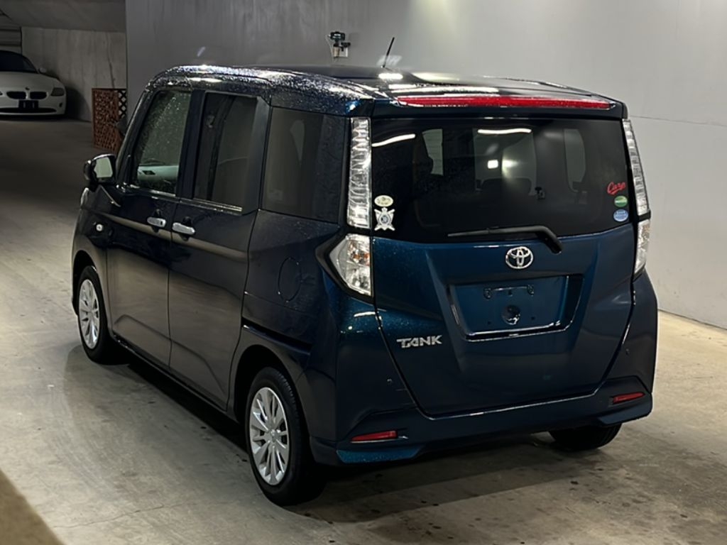 TOYOTA TANK