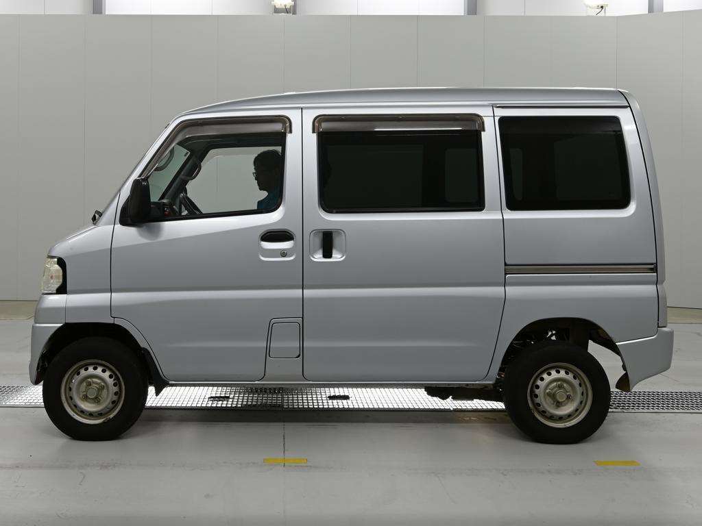 MITSUBISHI MINICAB MIEV