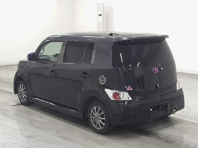 TOYOTA BB