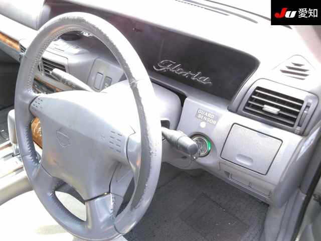 NISSAN GLORIA