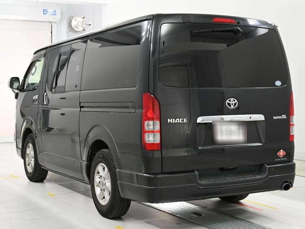 TOYOTA REGIUS ACE