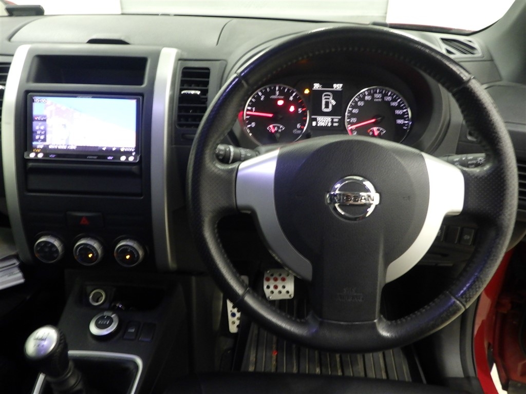NISSAN X-TRAIL