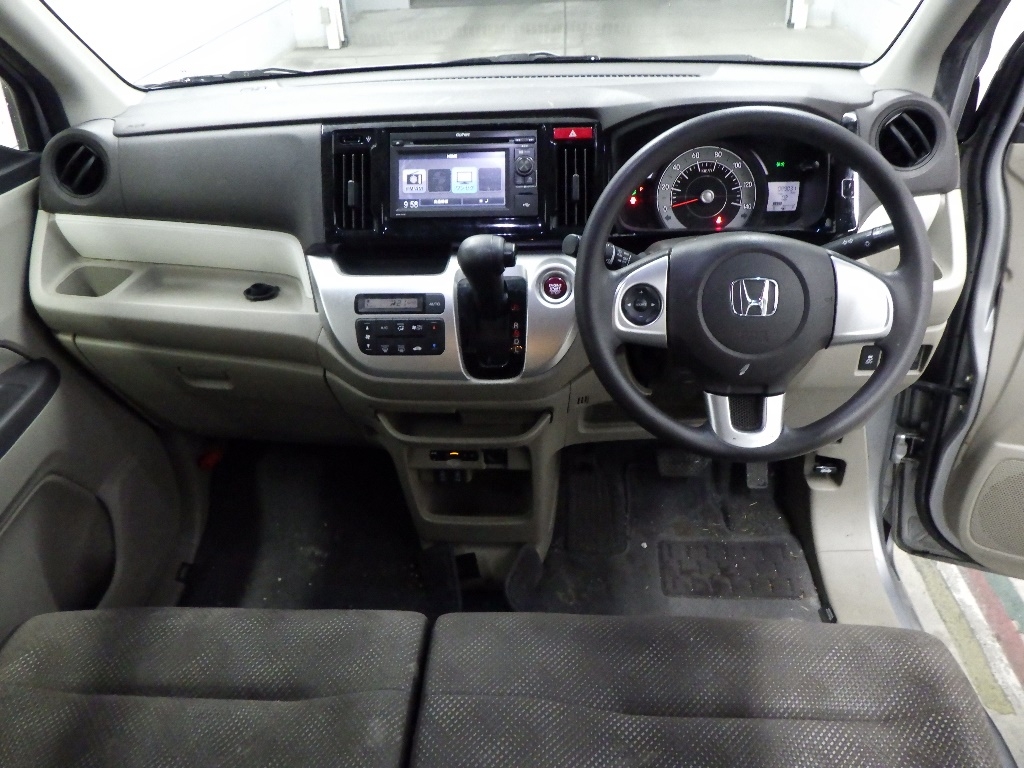 HONDA N-WGN