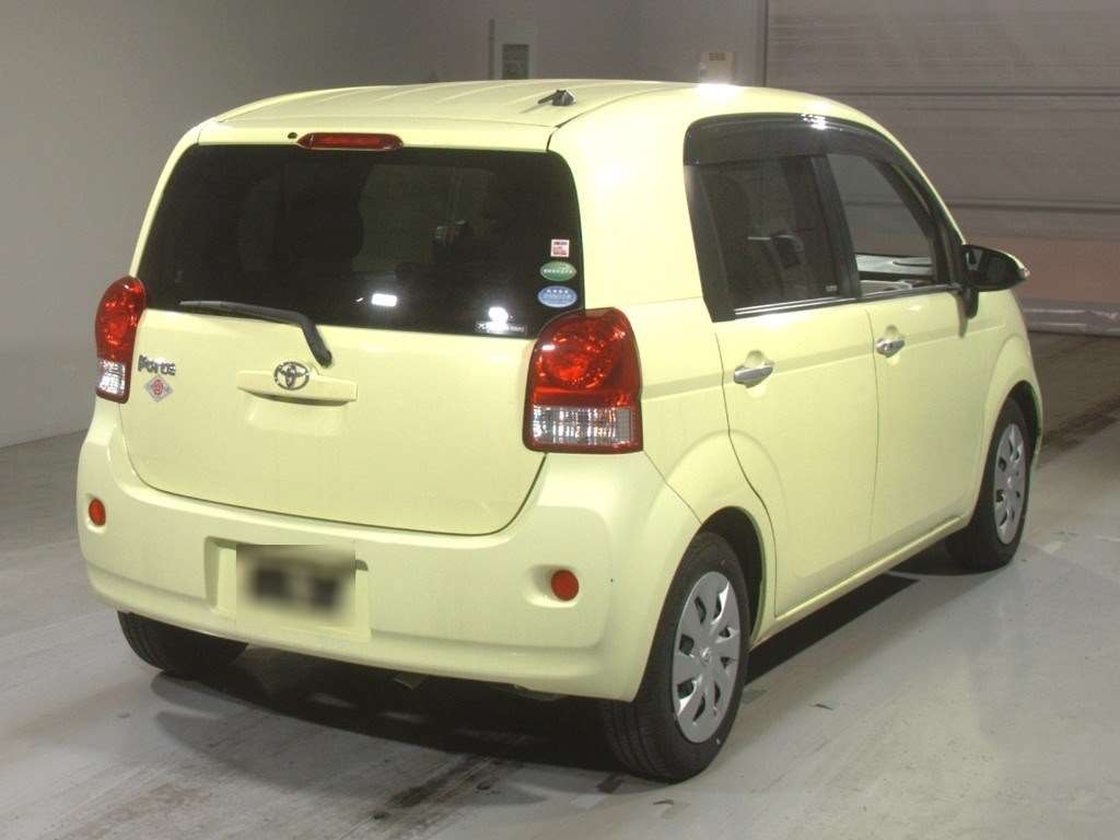 TOYOTA PORTE