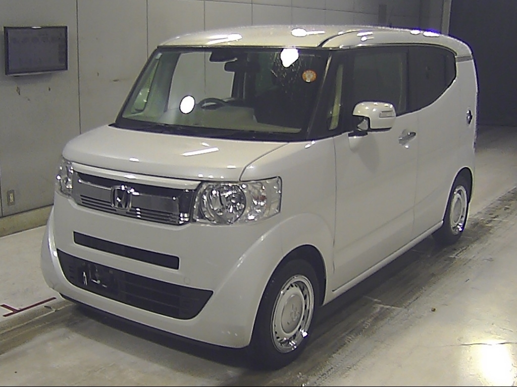 HONDA N-BOX SLASH
