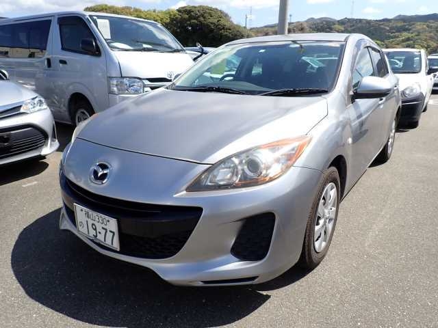 MAZDA AXELA