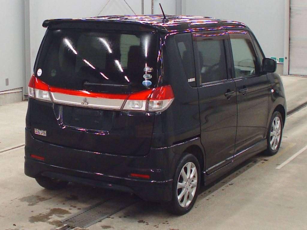 MITSUBISHI DELICA D:2