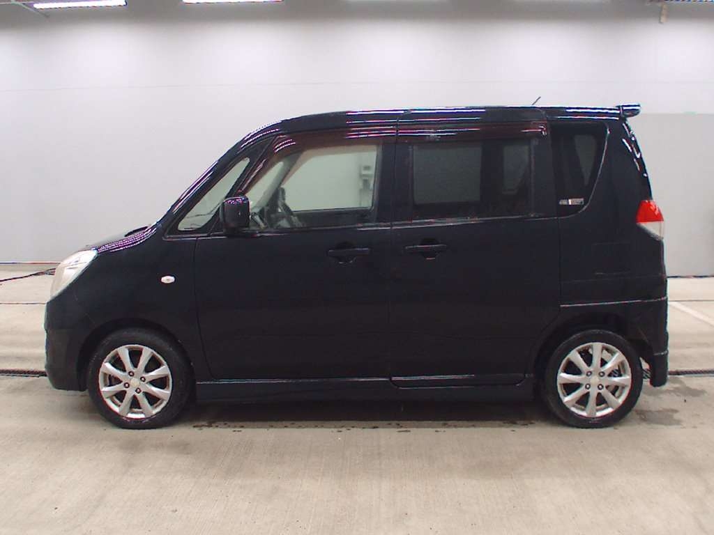 MITSUBISHI DELICA D:2