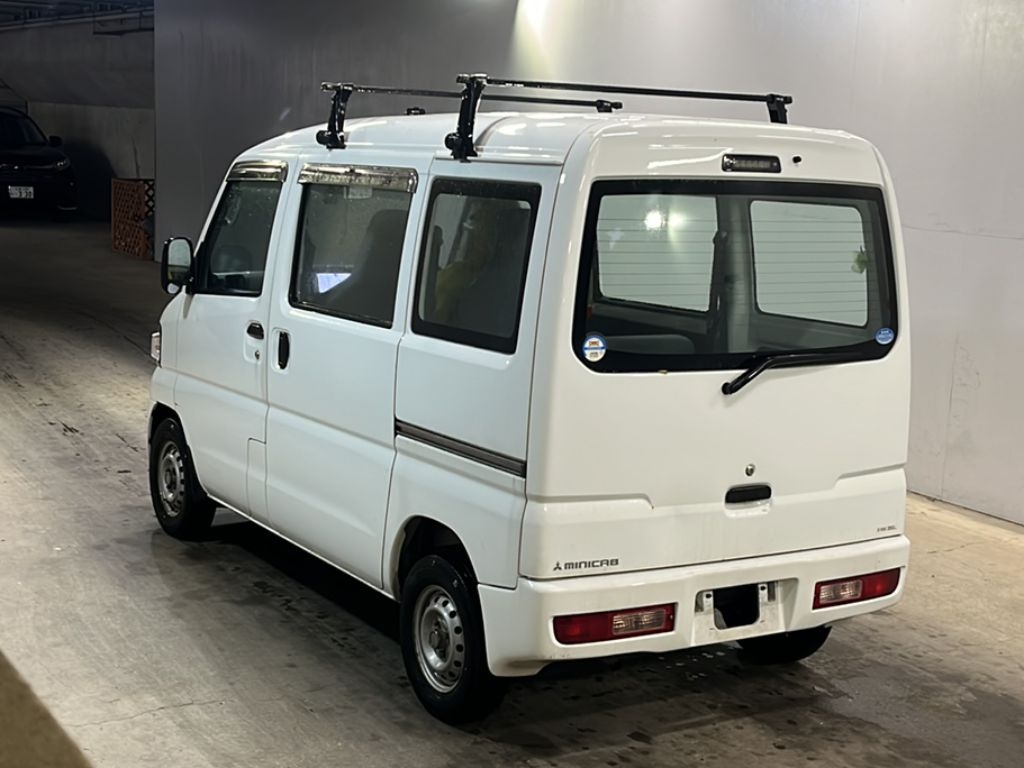 MITSUBISHI MINICAB