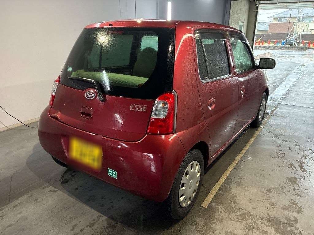 DAIHATSU ESSE
