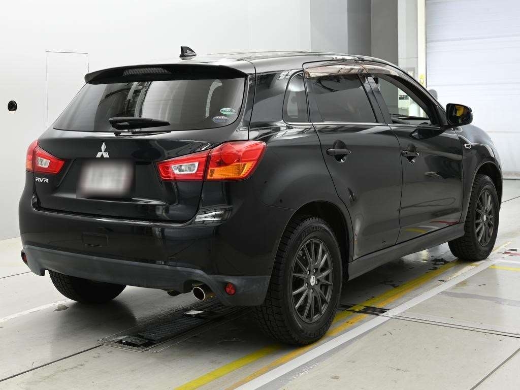 MITSUBISHI RVR