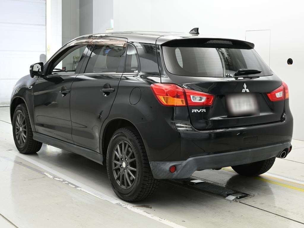 MITSUBISHI RVR
