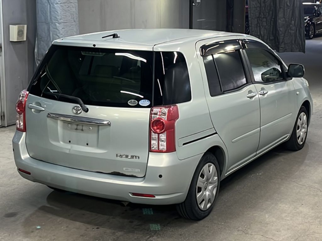 TOYOTA RAUM