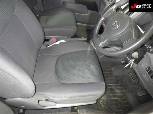 MAZDA FAMILIA