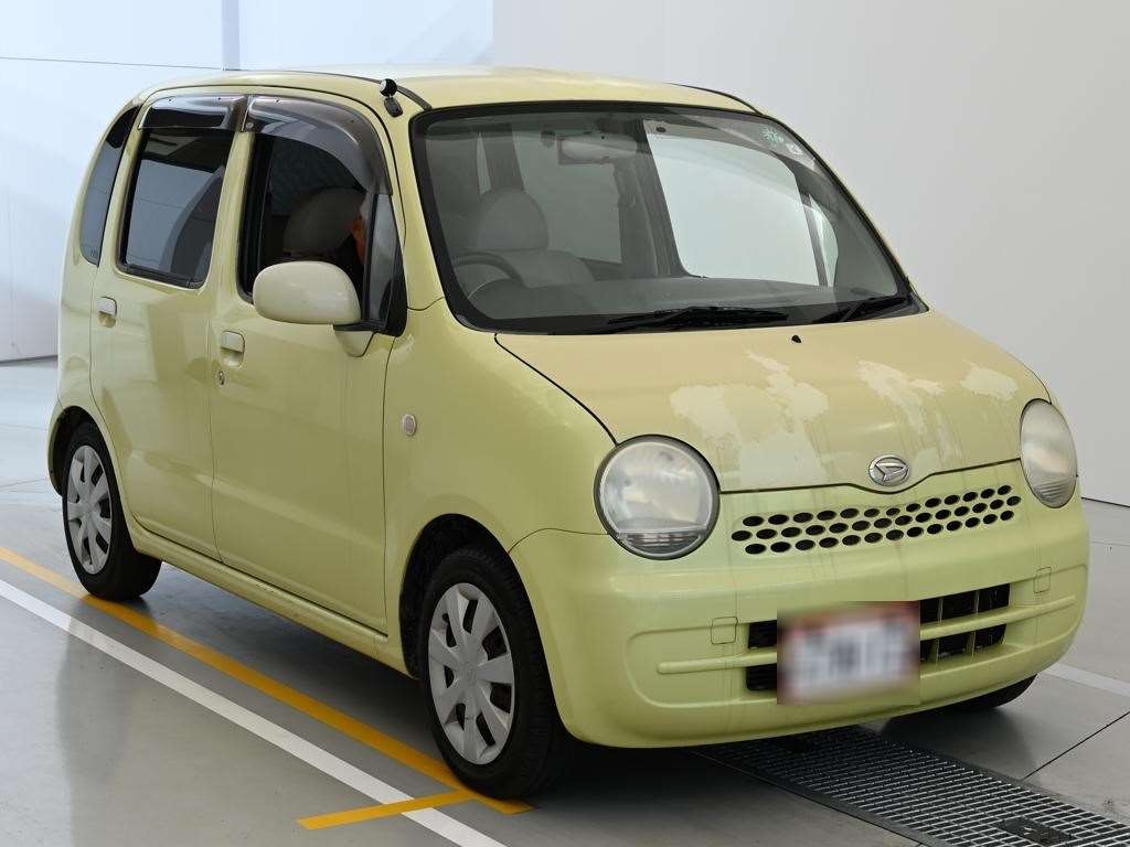 DAIHATSU MOVE LATTE