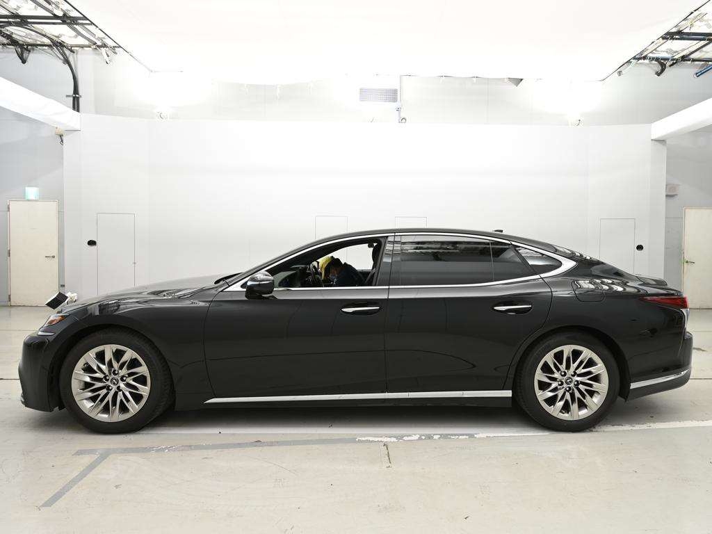 LEXUS LS500
