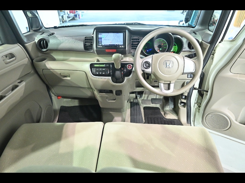HONDA N-BOX