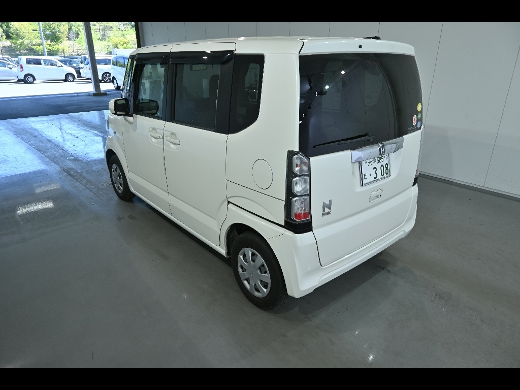 HONDA N-BOX