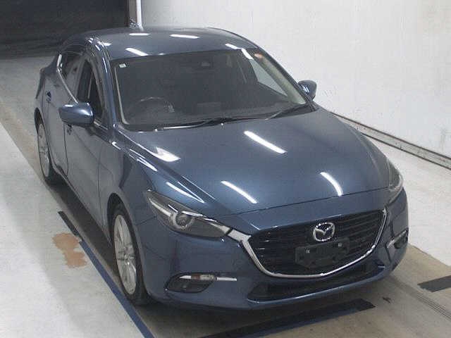 MAZDA AXELA