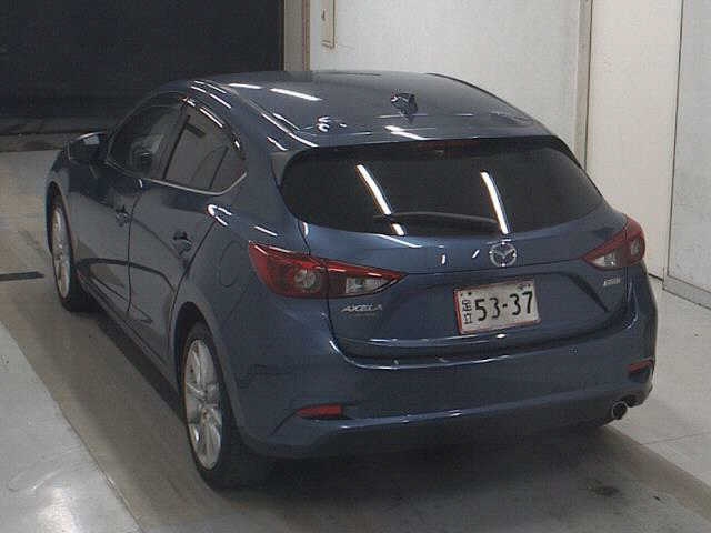 MAZDA AXELA