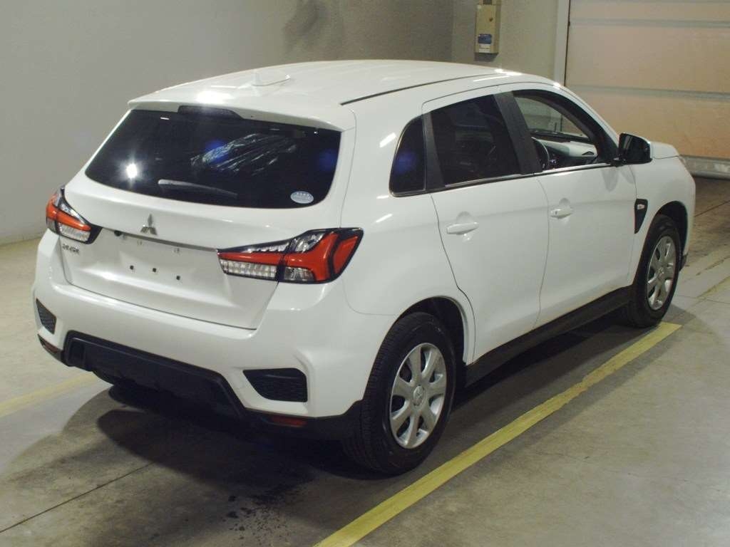 MITSUBISHI RVR
