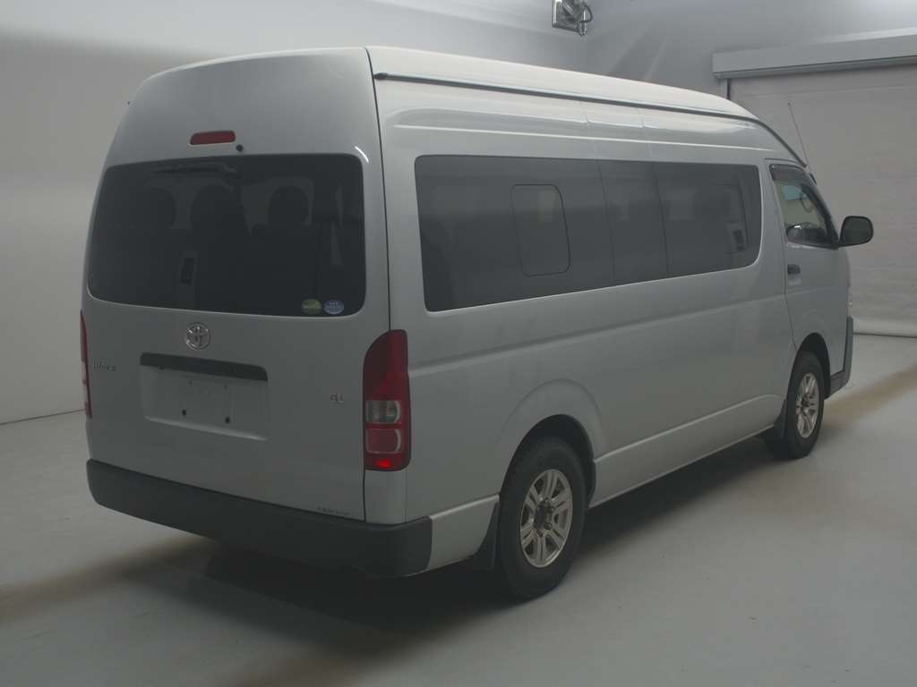 TOYOTA REGIUS ACE