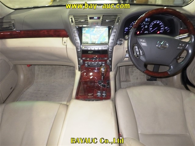 LEXUS LS600H