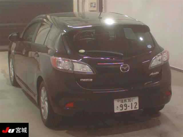 MAZDA AXELA