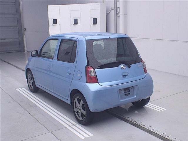DAIHATSU ESSE
