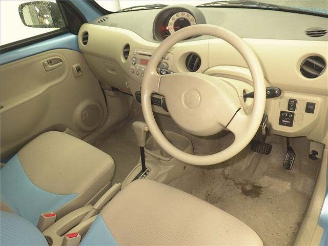 DAIHATSU ESSE