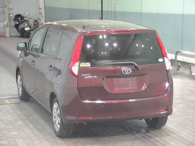 TOYOTA PASSO SETTE