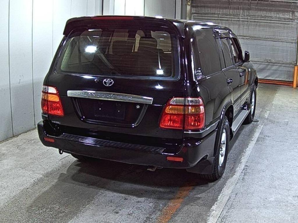 TOYOTA LAND CRUISER