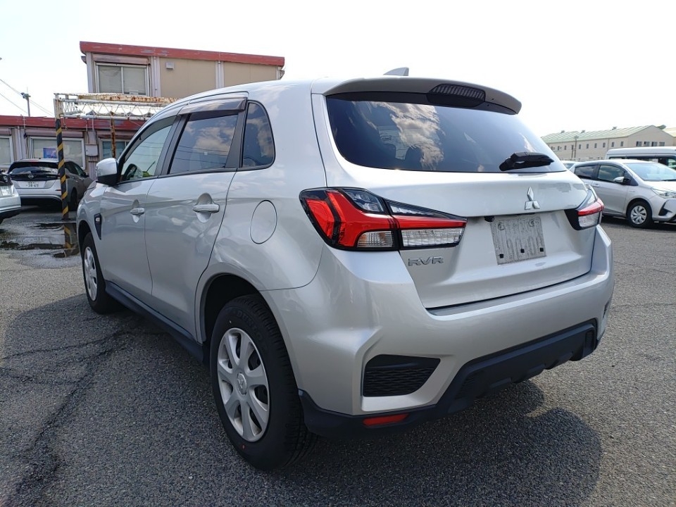 MITSUBISHI RVR