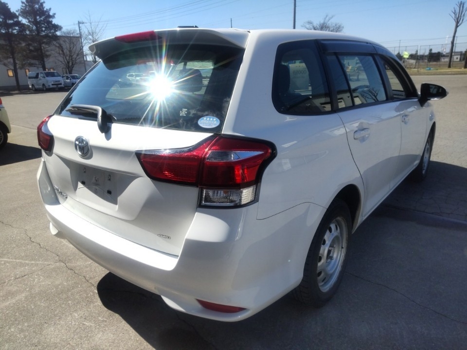 TOYOTA COROLLA FIELDER