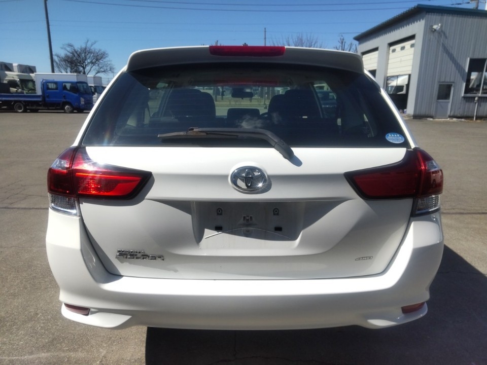 TOYOTA COROLLA FIELDER