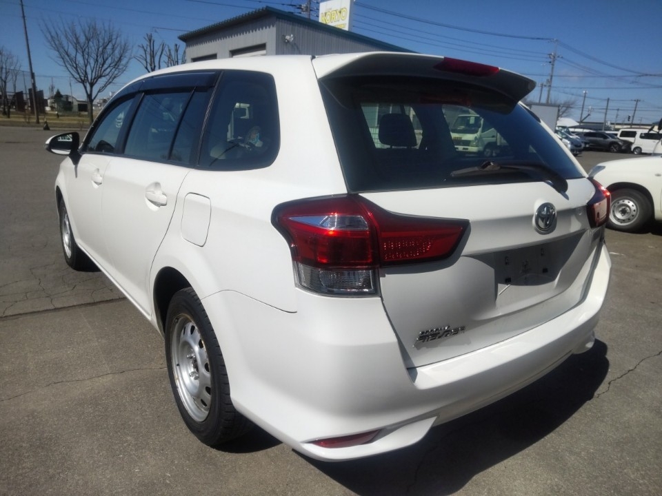 TOYOTA COROLLA FIELDER