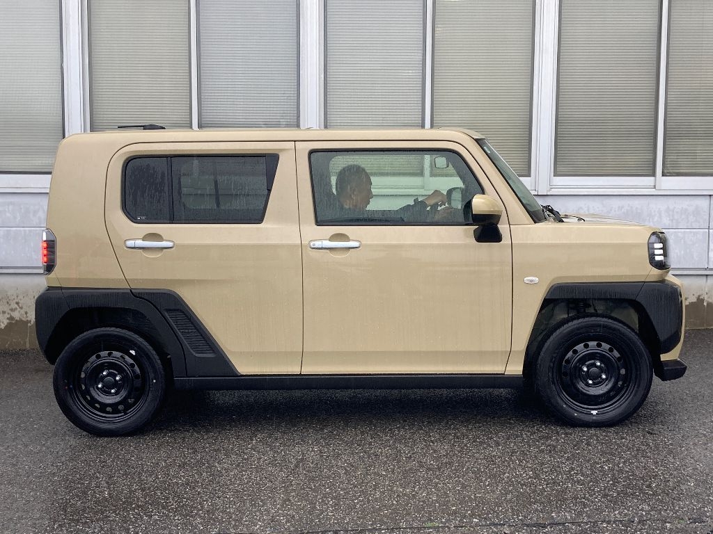 DAIHATSU TAFT