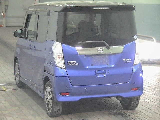 NISSAN DAYZ ROOX