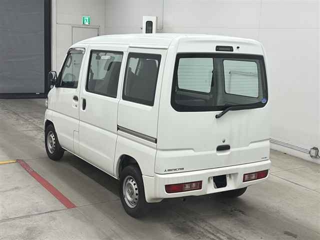 MITSUBISHI MINICAB