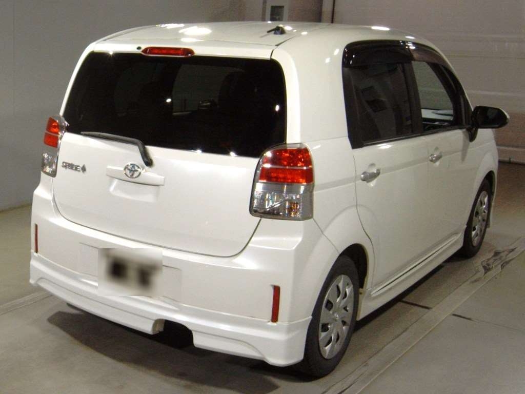 TOYOTA SPADE