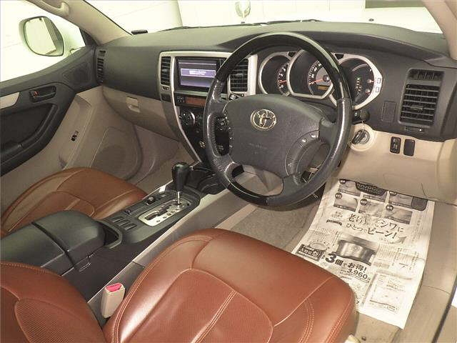 TOYOTA HILUX SURF