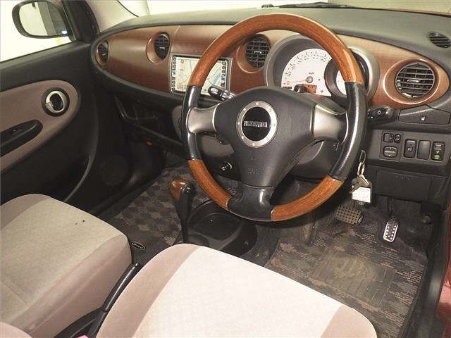 DAIHATSU MIRA GINO