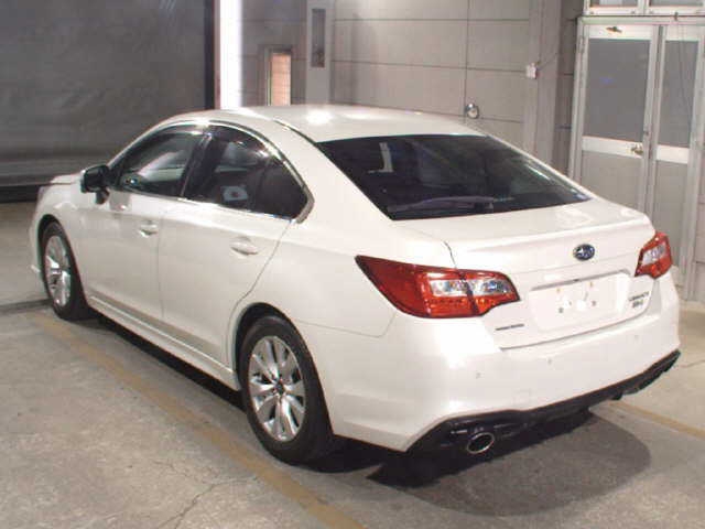 SUBARU LEGACY B4