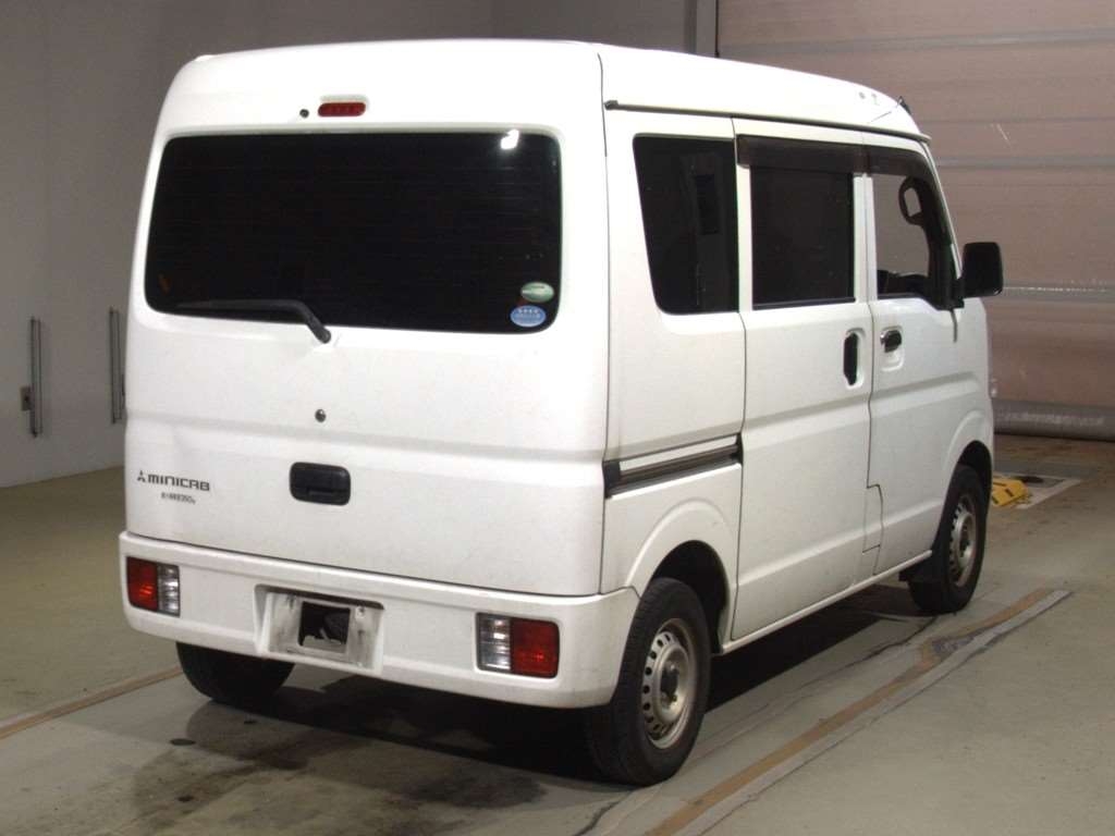 MITSUBISHI MINICAB